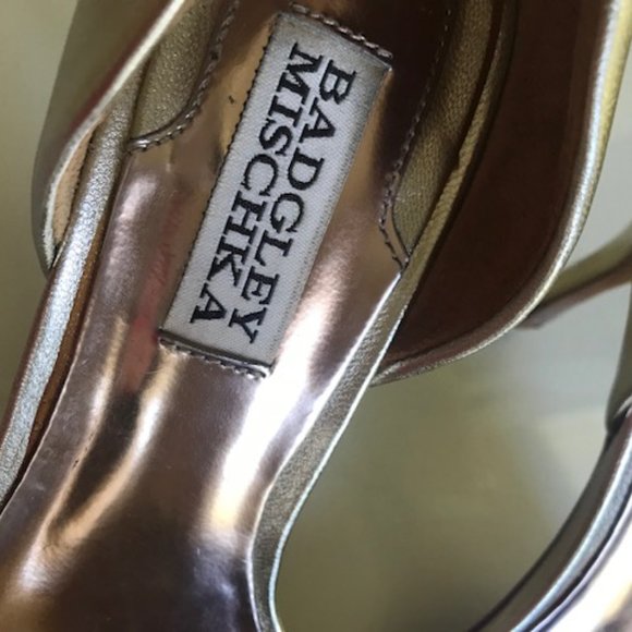 BADGLEY MISCHKA GOLD AND PINK CRYSTAL PEEP TOE PUMP - Picture 3 of 13